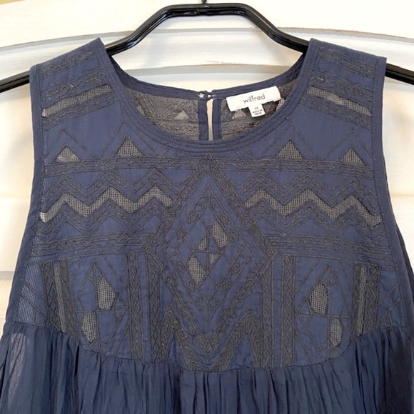 Wilfred Eclater Embroidered Tank Top in Navy - Picture 3 of 8